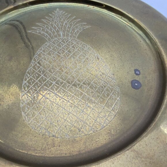 Vintage Brass Table Tray Plate 13” Etched Pineapple‎ Round Wall Hanging Decor - Picture 2 of 10